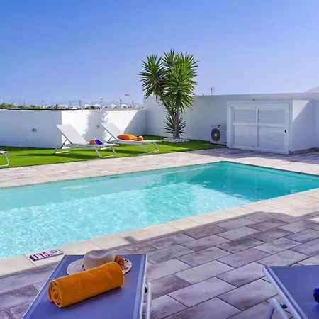 Arena By Playa Blanca (Lanzarote)