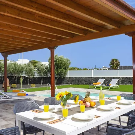 Villa Arena By *