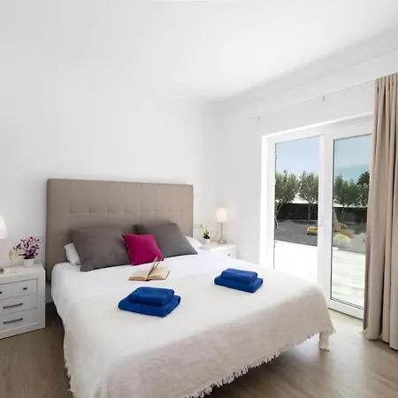 Villa Arena By